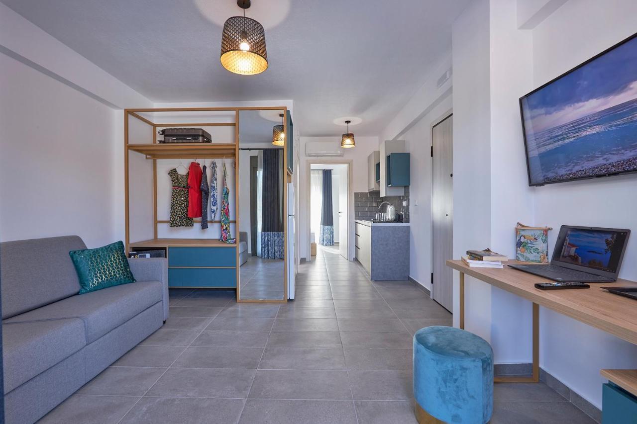 Greystoneapartments Paralia Dionisiou Exterior foto