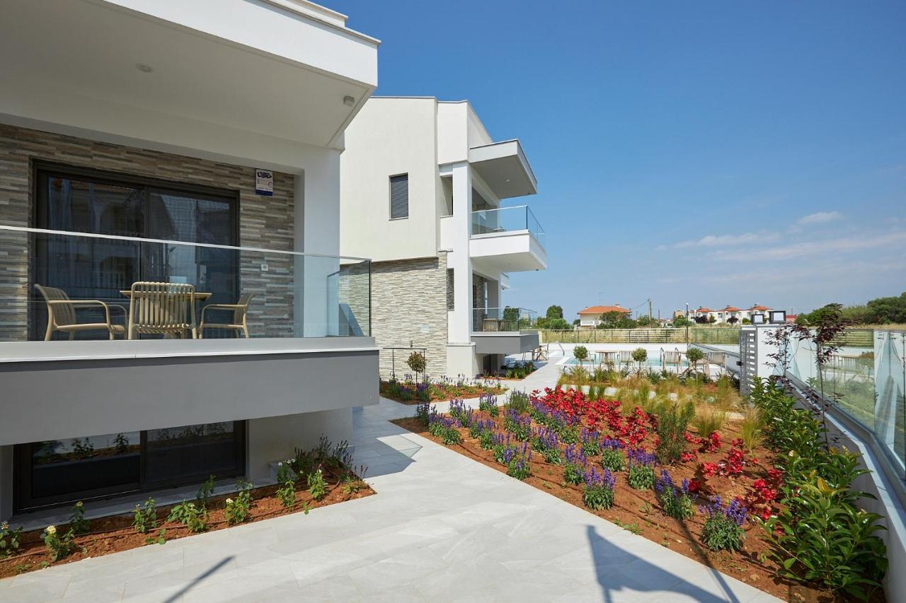 Greystoneapartments Paralia Dionisiou Exterior foto